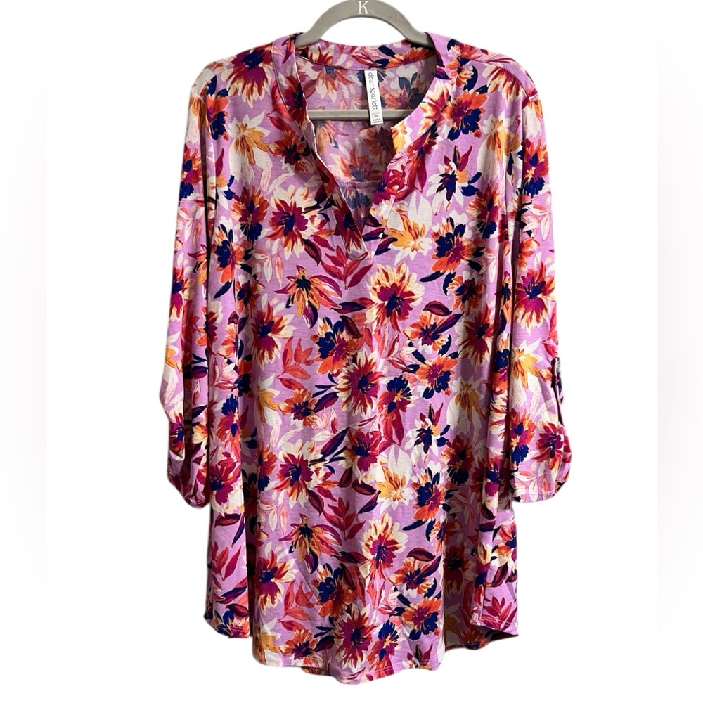Dear Scarlett Women’s No Wrinkle Button Sleeve Floral Blouse